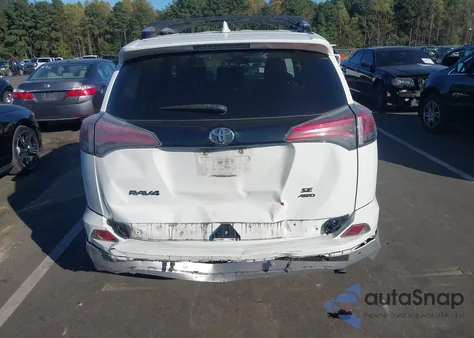 2016 Toyota Rav4 Se z USA, uszkodzony, nr VIN JTMJFREV4GJ068267
